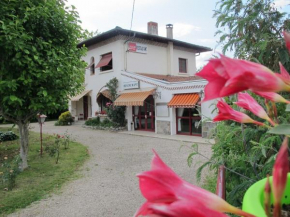 Отель Hostellerie du Parc  Лабарт-Инар